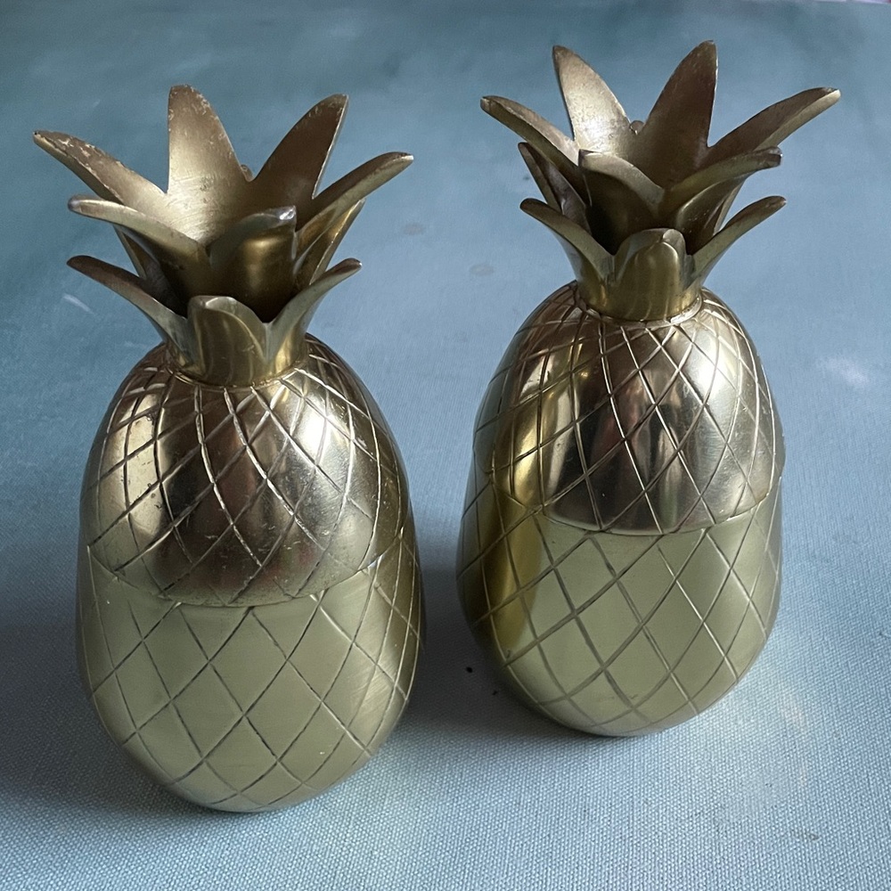 W&P Brass Pineapple Containers with Lid